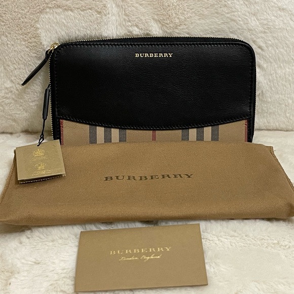 Burberry Horseferry Check Elmore Zip Around Wallet - Authentic - Picture 3 of 4
